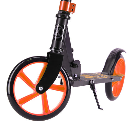 Orangefarbener Scooter, faltbar, leicht, verstellbarer Lenker