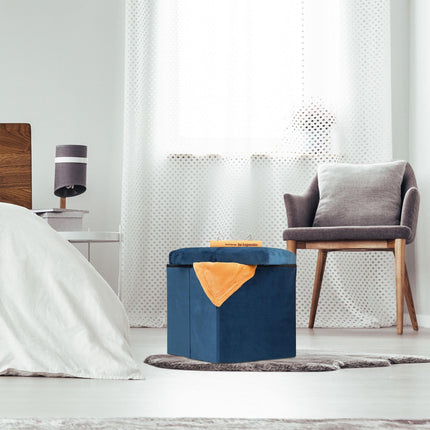 Pallet with storage space
