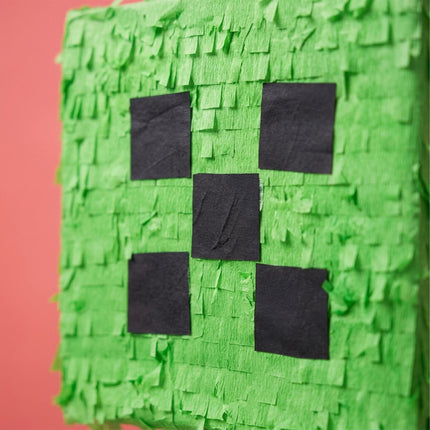Piñata Party Set – Includes Stick And Blindfold Mask