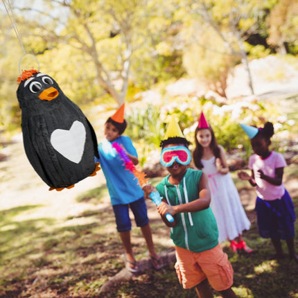 Pinata penguin