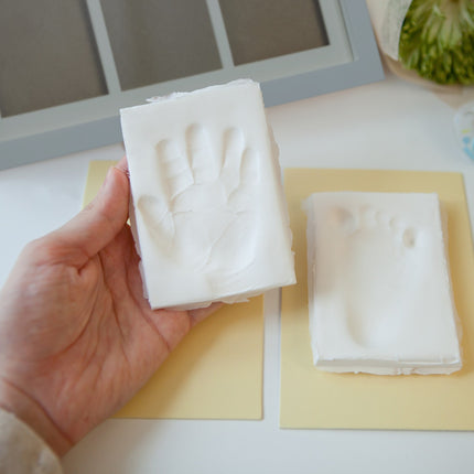 Plaster cast set for baby with photo frame