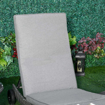 Verstellbare Sonnenliege aus Polyrattan mit Kissen, grau