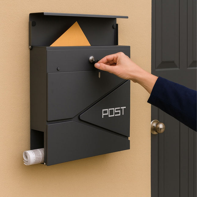 Briefkasten mit Zeitungsfach – Mattschwarzer Stahl