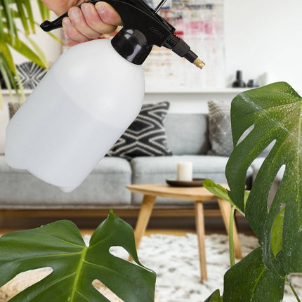 Pressure sprayer 2 liters black