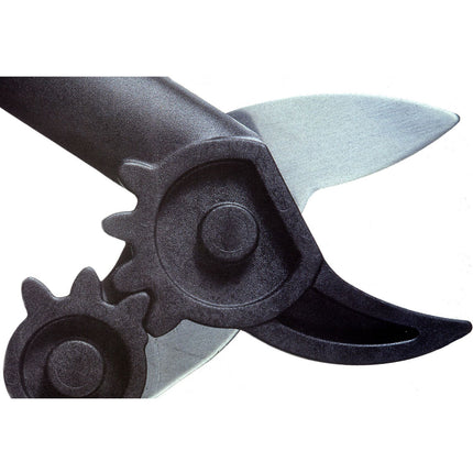 Zahradní nůžky PowerGear Resist L31