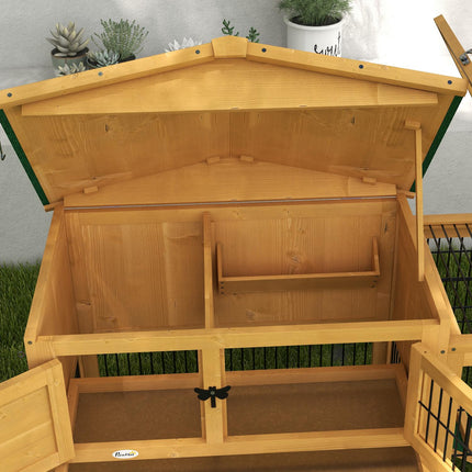 Outdoor 2-level spruce rabbit hutch with ramp