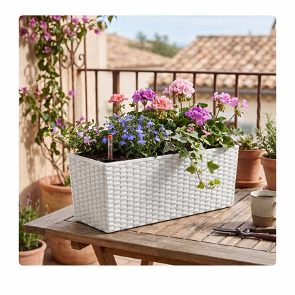 Rattan Balkonkasten mit Wasserstandsanzeiger, Weiß