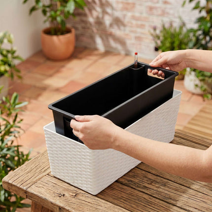 Rattan Balkonkasten mit Wasserstandsanzeiger, Weiß
