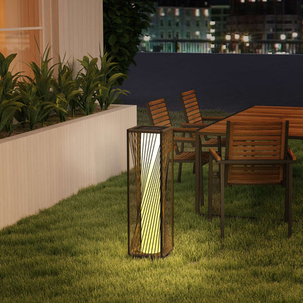 Rattan-Solar-Stehlampe, Boho-Stil mit Lichtsensor, wasserdicht