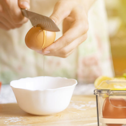 Réfrigérateur avec boîte à œufs pour 18 œufs