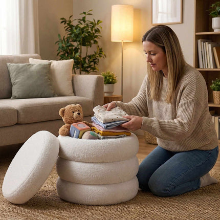 Runder Hocker aus Teddyfell, plüschig gepolsterter Sitz