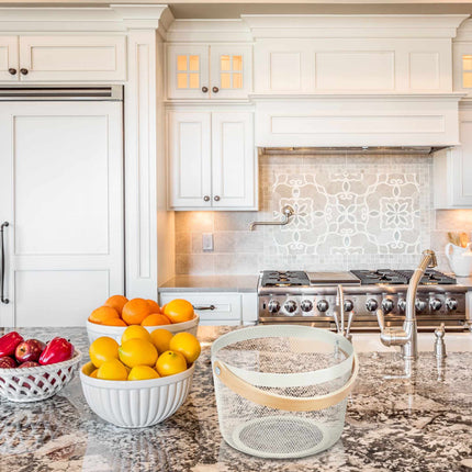 Panier rond en fil métallique avec poignée