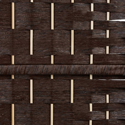 Screen wall with 3 panels
