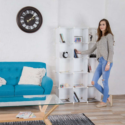 Screwless plastic shelves with 15 compartments