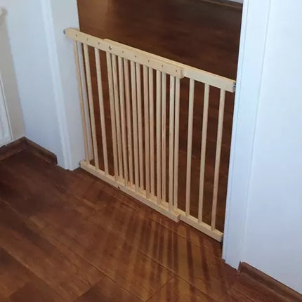 Security gate for doors 67-115 cm