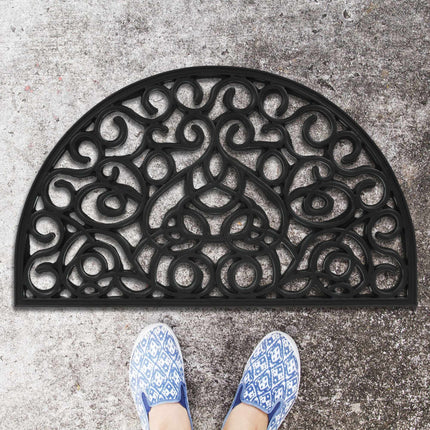 Semi-circular rubber door mat