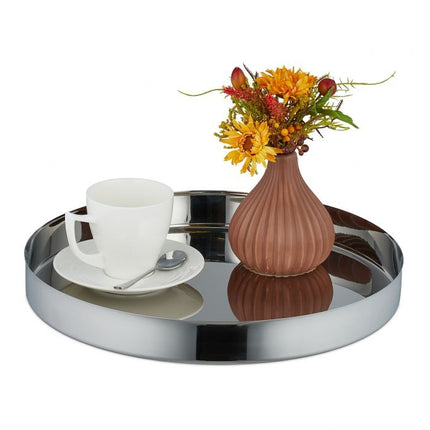 Serving tray in silver