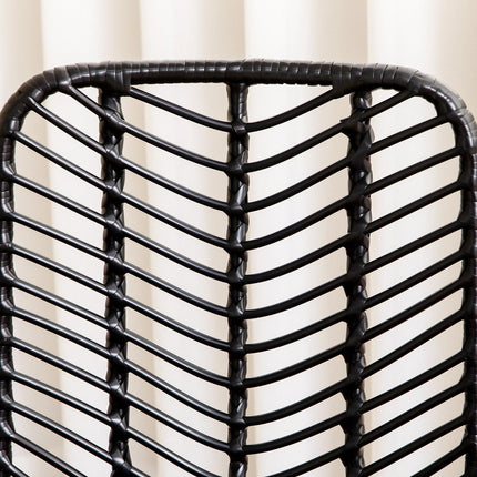 2 Esszimmerstühle aus schwarzem Rattan mit Rückenlehne