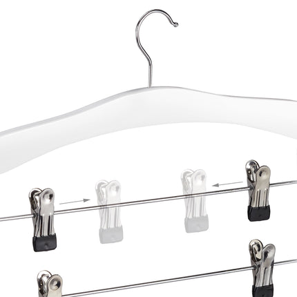 Plusieurs cintres, lot de 2
