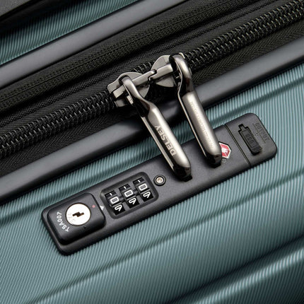 Shadow 5.0 Suitcase 75 Green
