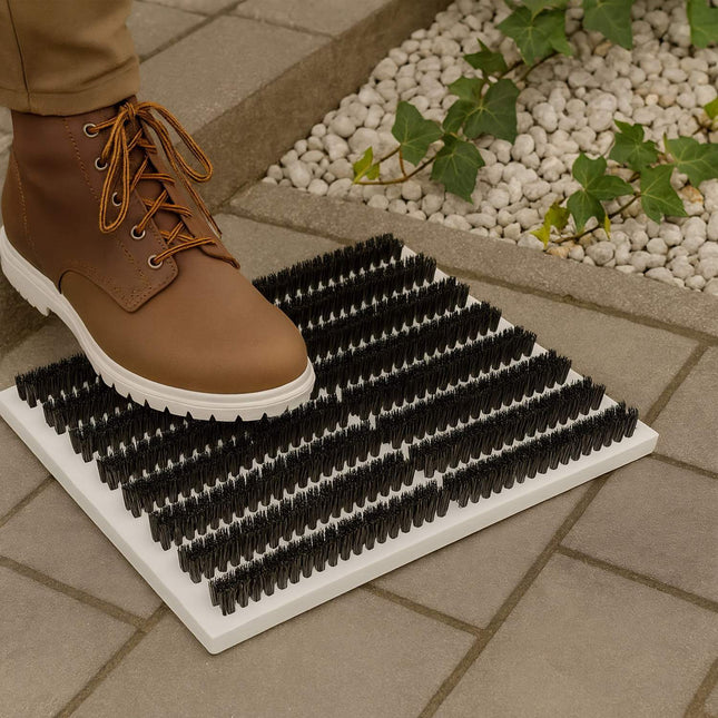 Schuhreiniger mit grauer Bürstenmatte – rutschfeste Gummiunterseite