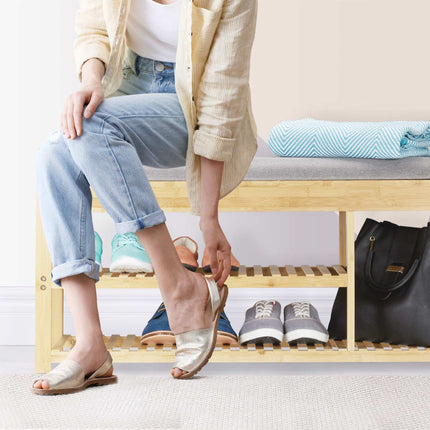 Shoe bench with storage