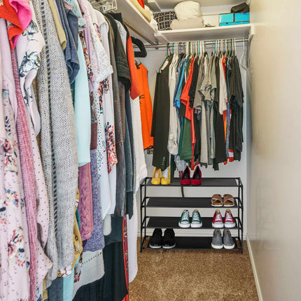 Shoe shelf with fabric levels