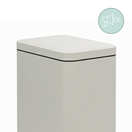 Úzký pedálový koš, 10L – odpad do koupelny a kuchyně