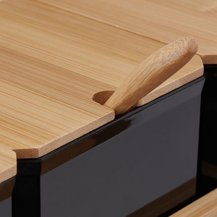 Spice container with spoon and lid
