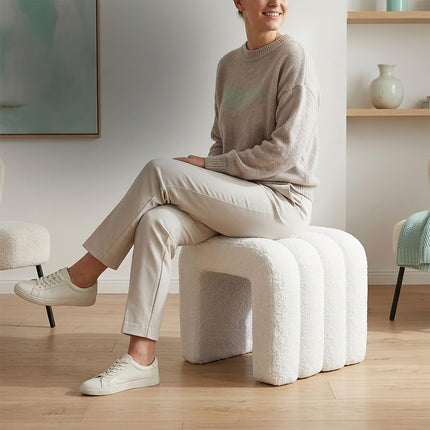 Quadratischer Plüsch-Fußhocker – Teddy-Stoff, gepolsterte Sitzfläche