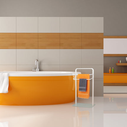 Standing towel rail with 3 bars