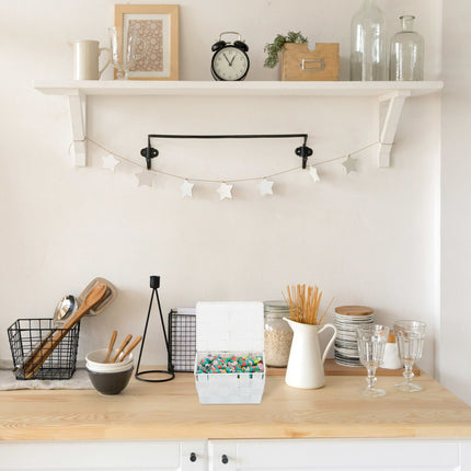 Storage basket with lid