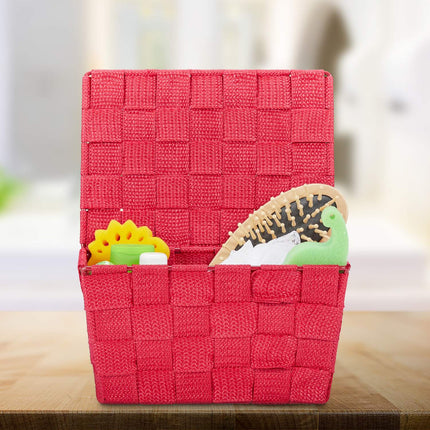 Storage basket with lid