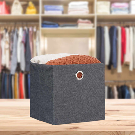 Storage box in a set of 2