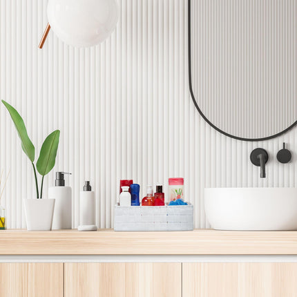 Storage shelf with 3 compartments