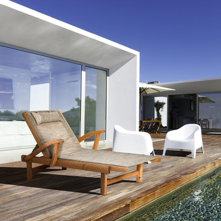 Adjustable brown garden sun lounger, 194 x 70 x 32 cm