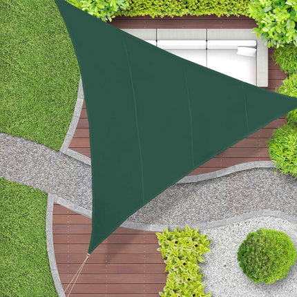 Sun sail triangular green