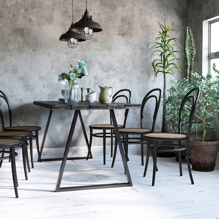 Table legs in steel, triangular, 70 x 72 cm, Black