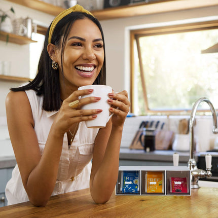 Tea holder with 3 compartments