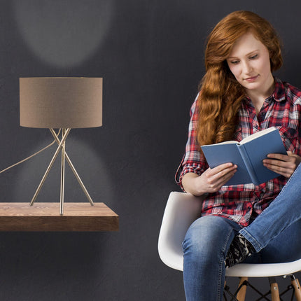 Three-legged lamp