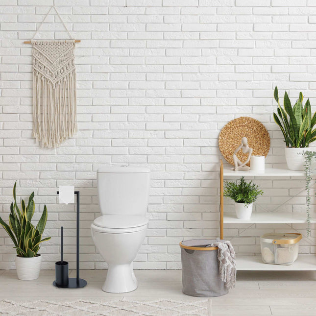 Toilet set in metal