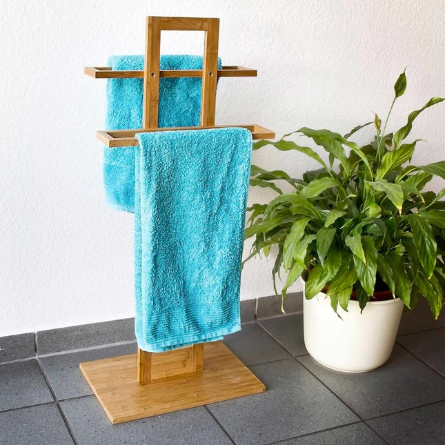 Towel hanger in bamboo