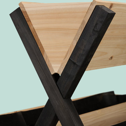 Vertikales Hochbeet mit 5 Pflanzkästen aus Tannenholz