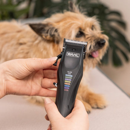 Wahl Colour Pro Cordless Pet Clipper with 8 Guide Combs, Up to 120 Minutes