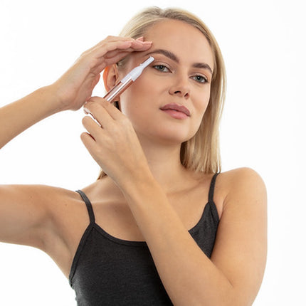 Wahl Precision Eyebrow Trimmer for Brows and Upper Lip, Battery Operated