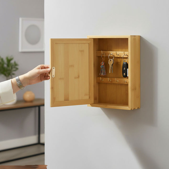 Nástěnná bambusová skříňka na klíče, 8 háčků, magnetická dvířka