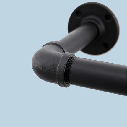 Wandmontierte industrielle Kleiderstange mit S-Haken