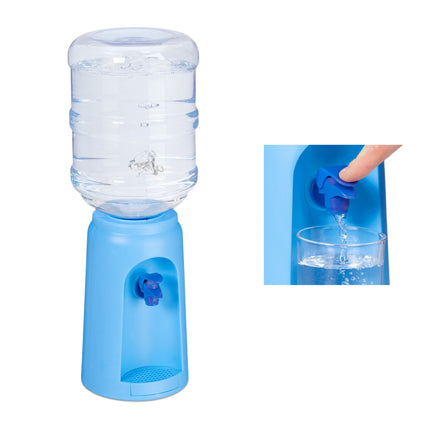 Water dispenser with tank