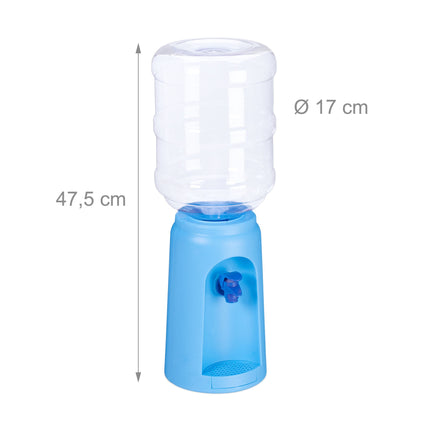 Water dispenser with tank