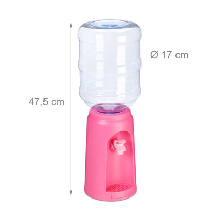 Water dispenser with tank